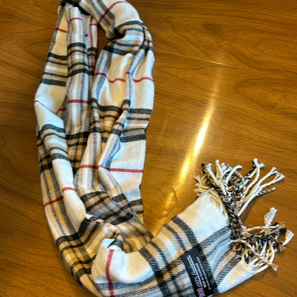 ⭐️2/$10 - scarf